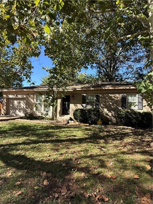 1309 N Erie Ave, Russellville, AR, 72801-3015 | Card Image