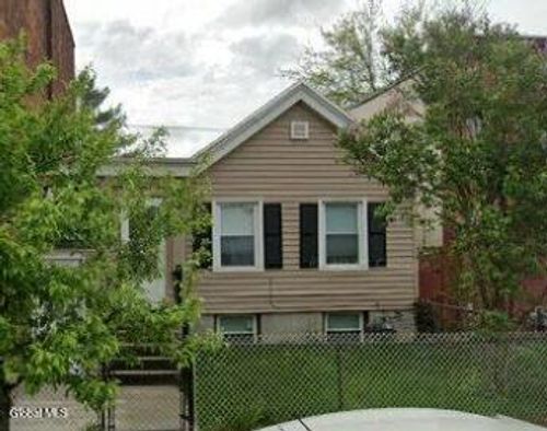 397 2nd Street, Troy, NY, 12180 | Card Image