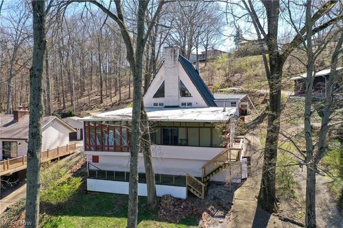 166 Cheyenne Trl, Malvern, OH, 44644-9559 | Card Image