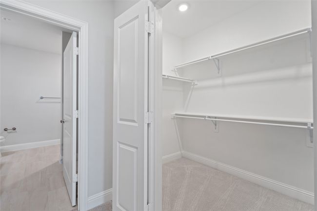 Primary Closet | Image 14