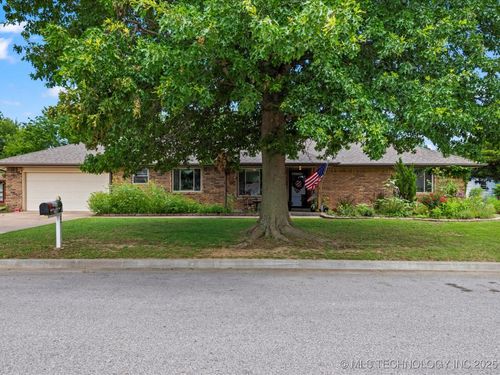 105 Quail Creek Ln, Skiatook, OK, 74070-3604 | Card Image