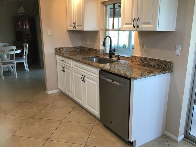 1002 Pussywillow Ln, House other with 2 bedrooms, 2 bathrooms and null parking in Bradenton FL | Image 9