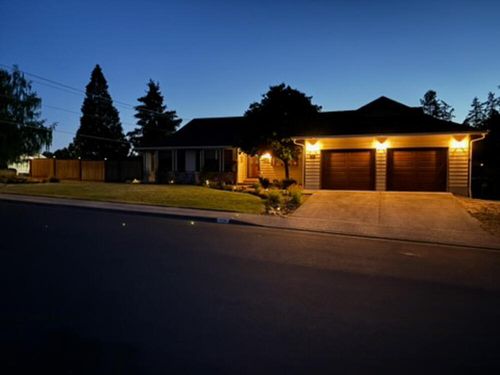 776 Delsie Dr, Grants Pass, OR, 97527-6058 | Card Image