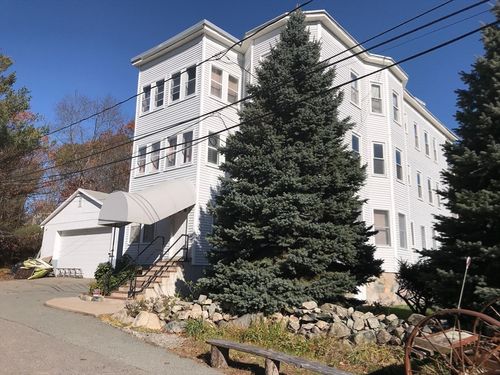 35 Heron St, Boston, MA, 02132-4137 | Card Image