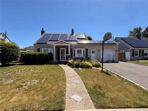 19 Surrey Lane, Hempstead, NY, 11756 | Card Image