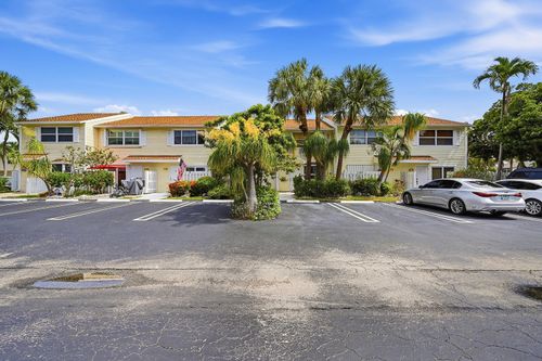 2627 Ne 15th Street, Pompano Beach, FL, 33062 | Card Image