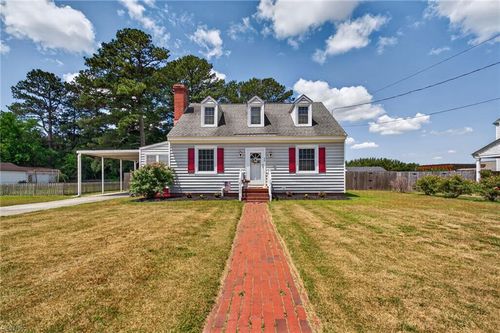 26 N Court St, Windsor, VA, 23487-9628 | Card Image