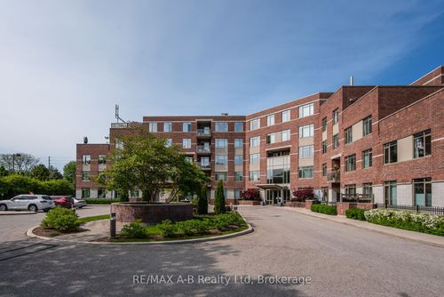 202-400 Romeo St N, Stratford, ON, N5A0A2 | Card Image