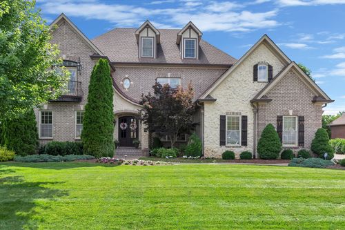 2811 Craythorne Dr, Murfreesboro, TN, 37129-1318 | Card Image