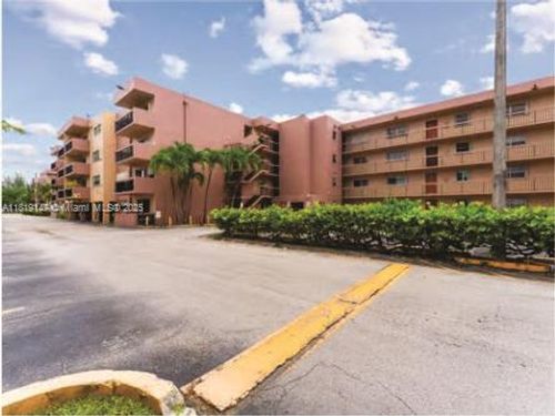 c-401 Nw 72nd Ave, Miami, FL, 33126-5800 | Card Image
