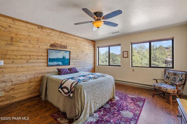064-Primary Bedroom | Image 12