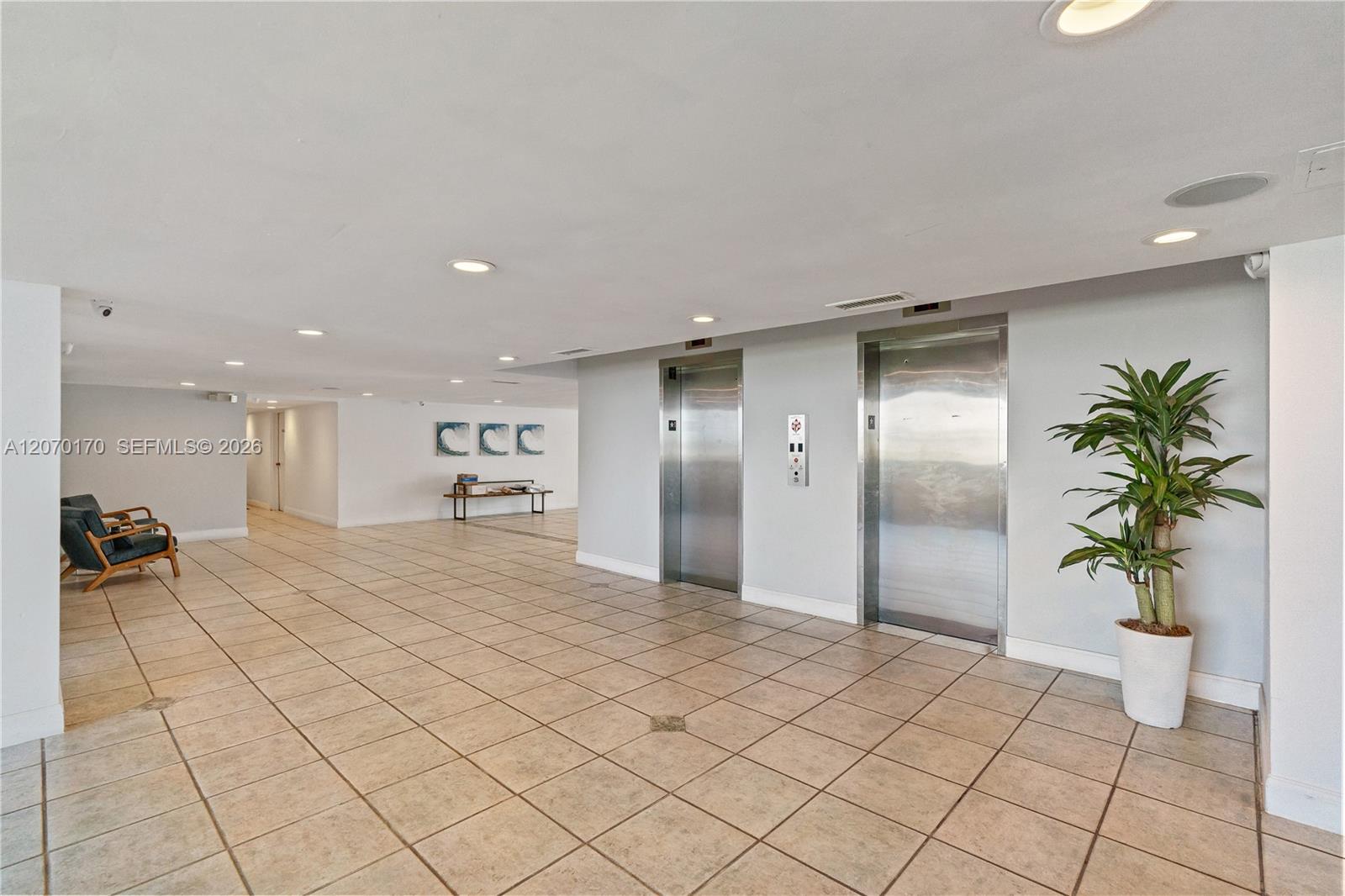 Residential in North Miami Beach 4