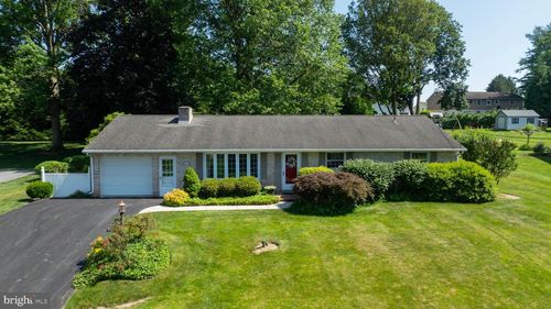 164 Victoria Rd, MILLERSVILLE, PA, 17551-1309 | Card Image