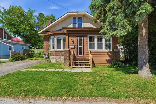 8 Dunbar St, Belleville, ON, K8P3R5 | Card Image