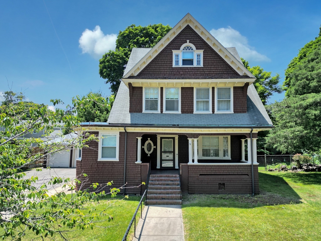 Park St, West Roxbury, MA 02132