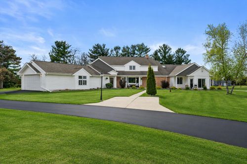 S90W34465 Whitetail Dr, Eagle, WI, 53119-2317 | Card Image