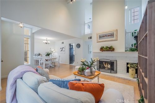 19 Dartmouth, Irvine, CA, 92612-6600 | Card Image