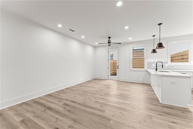 372 Forrest Ave, Townhouse with 3 bedrooms, 3 bathrooms and null parking in Gainesville GA | Image 8