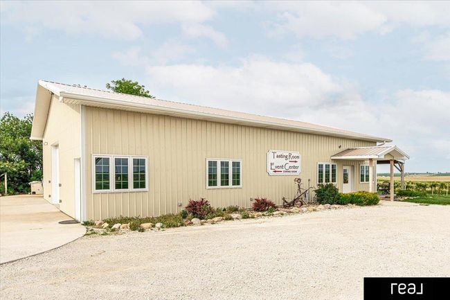 31506 Pioneer Trl, House other with 6 bedrooms, 3 bathrooms and 8 parking in Treynor IA | Image 71