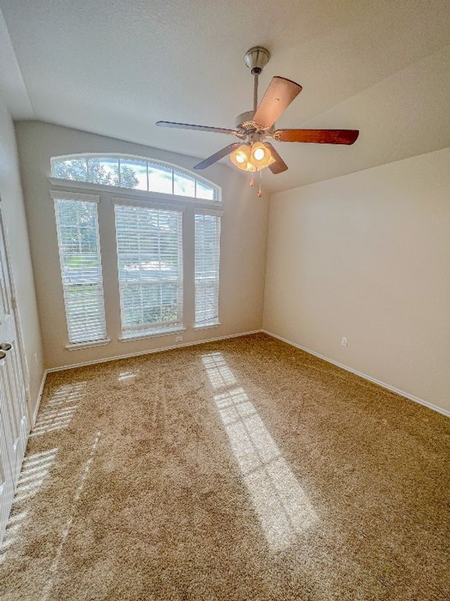 248 Geode Ln, House other with 4 bedrooms, 2 bathrooms and 4 parking in Jarrell TX | Image 16