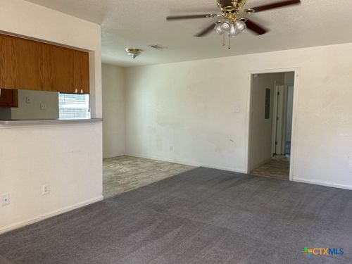 105 W Truman Ave, Copperas Cove, TX, 76522-1396 | Card Image