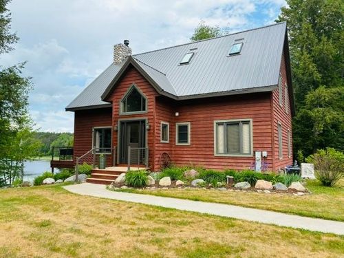 670 Mcguire Rd, Elcho, WI, 54428-9741 | Card Image
