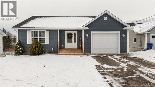 22 Larsen Lane, Salisbury, NB, E4J3N6 | Card Image
