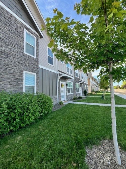 5990 & 6002 S Jessenia Ln, Boise, ID, 83709-1740 | Card Image