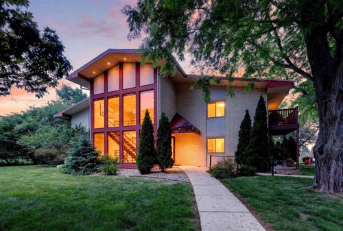 7-50 Whitcomb Cir, Madison, WI, 53711-2658 | Card Image
