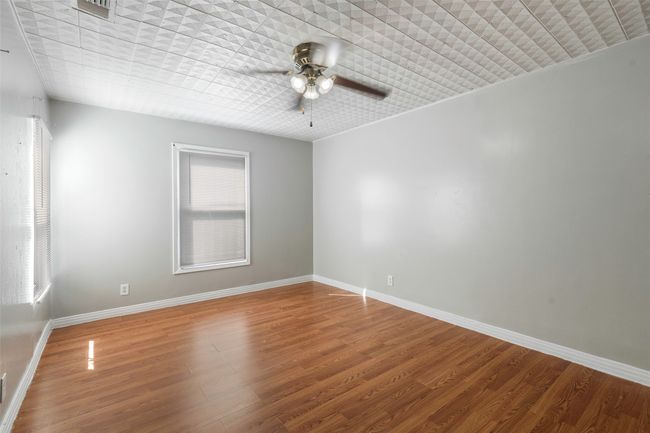 Primary Bedroom | Image 10