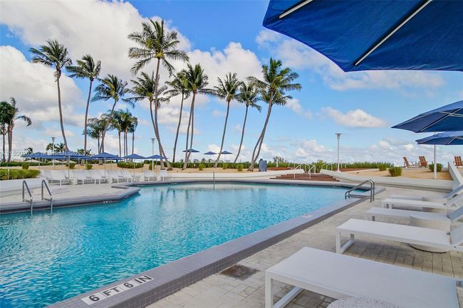APT-402 - 555 Ne 34 Th St, Condo with 2 bedrooms, 2 bathrooms and null parking in Miami FL | Image 41
