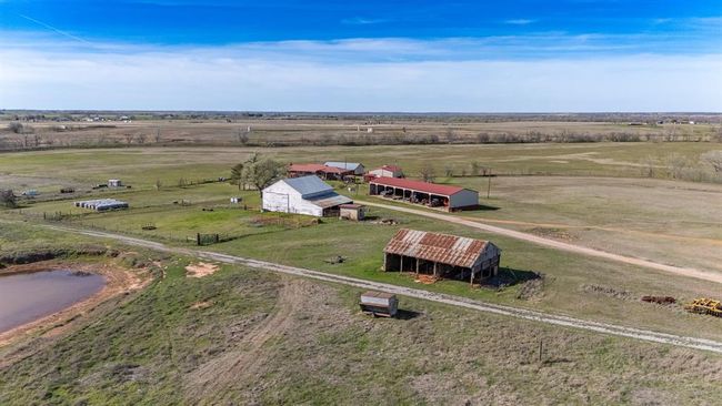 14460 N County Road 3070, House other with 4 bedrooms, 3 bathrooms and null parking in Lindsay OK | Image 16