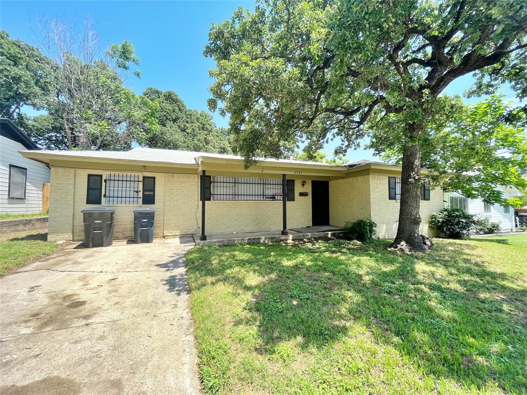 Patton Dr, Fort Worth, TX 76112