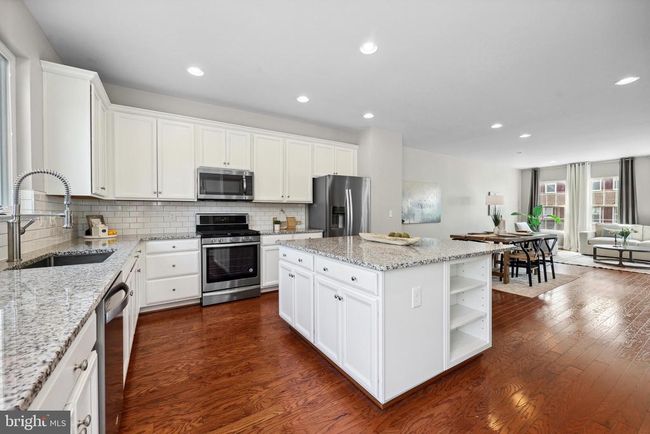 44954 Bishop Ter, Townhouse with 3 bedrooms, 3 bathrooms and null parking in ASHBURN VA | Image 14