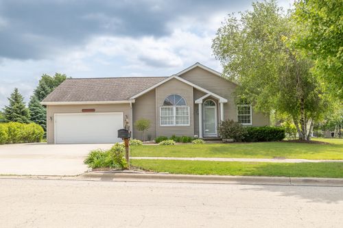 608 Cherry Tree Ln, Genoa, IL, 60135-8185 | Card Image