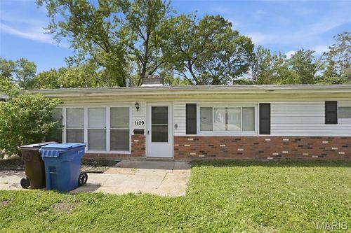 1129 Haley Ave, Saint Louis, MO, 63121-1205 | Card Image
