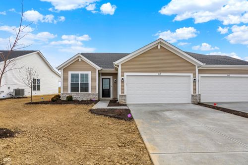 2a-1615 Clover Crossing Drive, Greenfield, IN, 46140 | Card Image