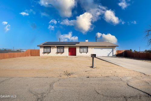8301 Dogwood Ave, California City, CA, 93505-2610 | Card Image