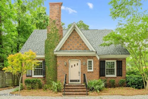 2905 Market St, Wilmington, NC, 28403-1221 | Card Image