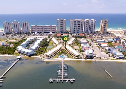 29-8520 Gulf Blvd, Navarre, FL, 32566-7235 | Card Image