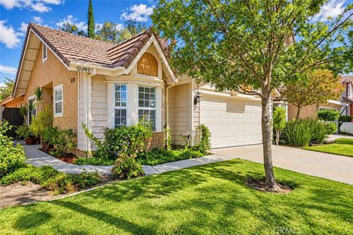 19849 Collins Rd, Canyon Country, CA, 91351-4824 | Card Image