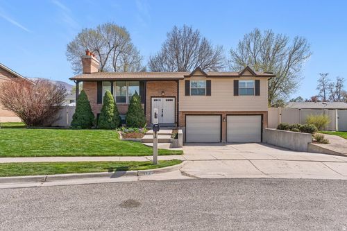 125 W 525 N, Kaysville, UT, 84037-1189 | Card Image