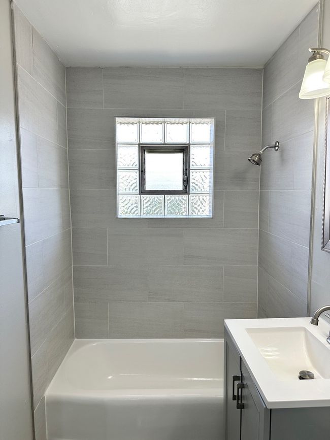 D - 1721 E Roosevelt Rd, Townhouse with 3 bedrooms, 2 bathrooms and 1 parking in Wheaton IL | Image 14