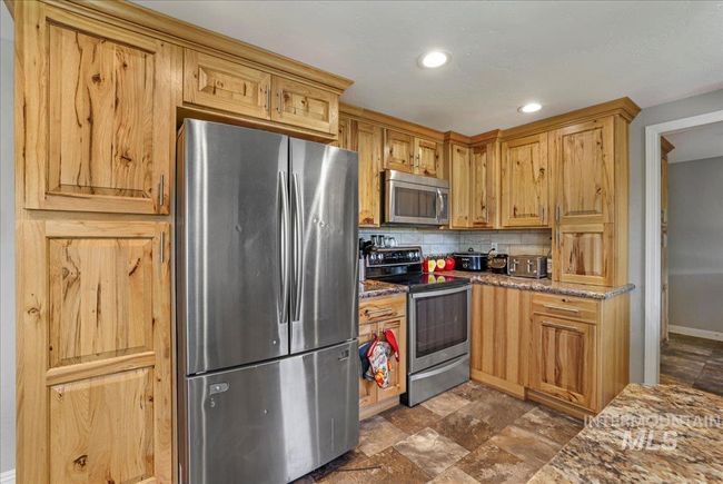 401 18 Th St, House other with 5 bedrooms, 3 bathrooms and 2 parking in Rupert ID | Image 17