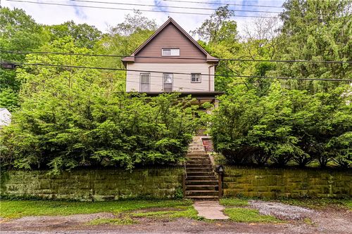 404 Valley Ave, Wall, PA, 15148-1350 | Card Image