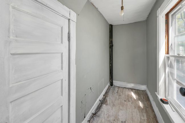36 Dixon St, House other with 3 bedrooms, 1 bathrooms and null parking in Laconia NH | Image 18
