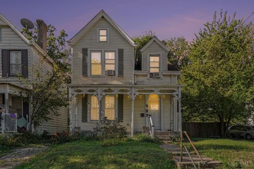 127 W 64th Street, Cincinnati, OH, 45216 | Card Image