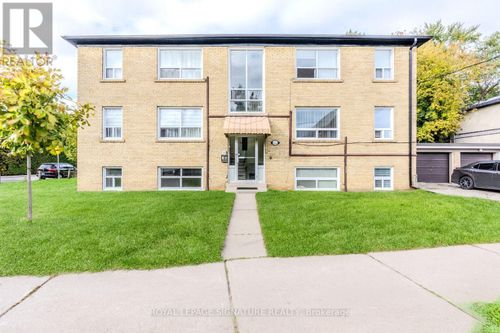 4-1 Hassard Avenue, Toronto (Broadview North), ON, M4K3N3 | Card Image