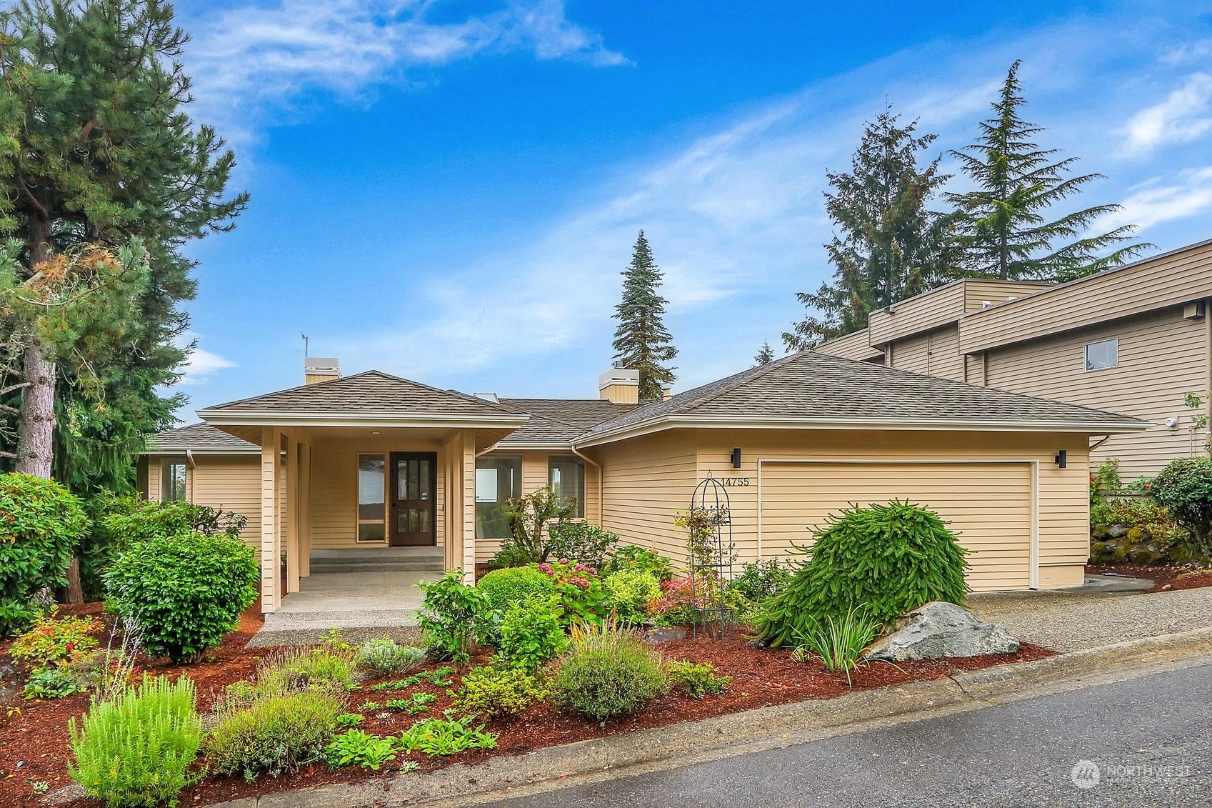 56th St, Bellevue, WA 98006
