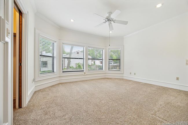 640 Woodlake Dr, House other with 5 bedrooms, 5 bathrooms and null parking in Mcqueeney TX | Image 27